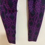 Columbia  Weekend Adventure Norwood 7/8 Leggings Purple Black Aztec Print Small Photo 9