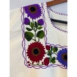 Handmade Women’s  Size Unknown, Cream Floral Embroidered Shirt. Photo 2