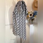 Jones New York Blue & Gray Roll Tab Sleeve Blouse. Photo 2