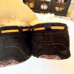UGG  Women's Size 7 Dakota Suede Leather Slipper Black Slip On Moccasins Cozy EUC Photo 9