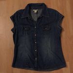 Old Navy Lightweight Denim Top with Pink Pearlized Snaps Photo 0