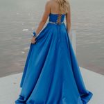 Ashley Lauren Prom Dress Photo 4