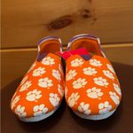 FOCO Clemson Tigers Shoes Photo 4