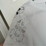 Women’s European white sweatshirt​ with accent sleeves size small Photo 2