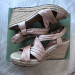 Clarks Artisan Shutter Shade Espadrille Wedge Sandals Pearlized Pink/Beige Size Photo 6
