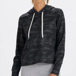 Vuori Woman’s  Halo Essential Hoodie Photo 0