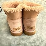 UGG  Mini Bailey Button Boot - Women's AduSize 7 Photo 3