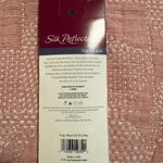 Hanes  Silk Reflections knee high sheer toes 2 pairs one size silky sheer black Photo 1