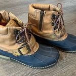 Tommy Hilfiger Tan Leather Duck Boots Women’s Size 7 Photo 0