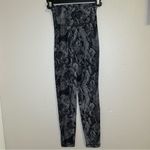 Aerie  Real Me snake print high rise 7/8 crossover leggings women’s size small Photo 5