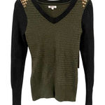 Buffalo David Bitton  Sweater Studded Shoulder Size Medium Grene Black V-Neck Photo 0