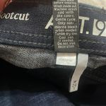 Apt. 9  Bootcut Mid-Rise Women’s Size 24W Short, Dark Wash, Button Pockets Photo 6