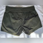 The North Face  Aphrodite Short - Forest Olive - S Photo 7