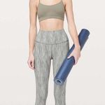 Lululemon Wunder Under High-Rise 7/8 Tight *Full-On Luxtreme 25"
Arrow Jacquard Photo 0