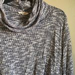 Steezyer small grey long sleeved top Gray Photo 3