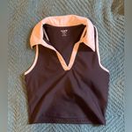 Old Navy Cropped workout top Photo 0