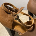 Corso Como Corso Cuomo Downtown D'Orsay Tan Leather Mary Jane Heels 8M. Photo 4