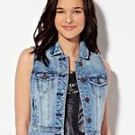 American Eagle Denim Vest Photo 0