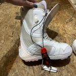 Burton  mint snow shoes for snowboarding size 6 Photo 6