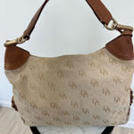 Dooney & Bourke DB  Vintage Signature Shoulder Bag Photo 0