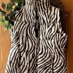 NWT Vanity puffer vest Black Photo 0