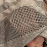 Yogalicious  2x grey top Photo 3