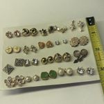 Lot Of 20 Costume Pierced Earrings Studs Rhinestone / Faux Pearl / Metal Etc Photo 7