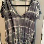 Ezra  vintage tie dye tunic top with back keyhole design. Photo 0