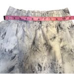 Lululemon Brisk Stroll Skirt Marble Tie Dye Gray White Size 2 Photo 3