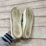 Cariuma Art Edition Canvas Low Top Sneakers Blue Wave Print Lace Up Women's 5.5M Size 5.5 Photo 4