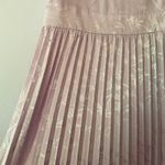 Lulus NWT  Lavender Purple Satin Pleated Floral Midi Dress Women's size Medium Photo 4