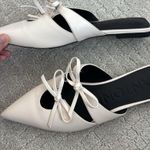 Antonio Melani NWOT 100% genuine leather cream pointy toe bow mule designer Photo 3