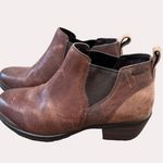 Keen women’s brown leather ankle boots shoes size 7 SKU 6174 Photo 3