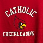 Hanes CUA Catholic University of America Cardinals Cheerleading  Tee Shirt, Med Photo 1