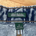 Wild Fable  Women's Medium Wash High Rise Cut-Off Jean Shorts - Size 18 - NWT Photo 1
