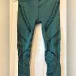 Alo Yoga radiance laser cut green seamless leggings Photo 4