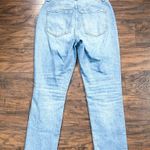 Madewell • The Curvy Perfect Vintage Jean in Coney Wash: Destroyed Edition Photo 9