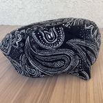 Vera Bradley  Black and White Paisley Shoulder Bag Photo 4