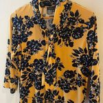 Adrienne Vittadini  Gold, Mustard, Yellow- Black Flowers Blouse‎ & Scarf Neck Photo 3