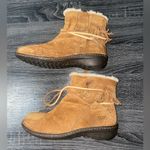 UGG  Gaviota Suede Fringe Tie Boots Size 8 Photo 4