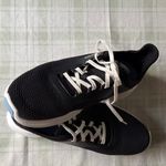 OluKai Island Hopperwomen’s Black and White Sneakers Size 10 Photo 4