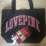 PINK - Victoria's Secret New Gift Set VS PINK Plaid Logo Tote and VS Cotton Oversized Plaid Boxer Shorts Photo 0
