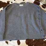 Old Navy Women’s sweater Photo 2