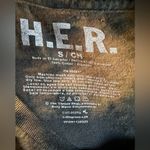 H.E.R. “I Used To Know Her” Tour T Photo 5