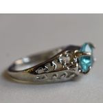 Source Unknown Enchanting Sea Blue Inset Beveled Glass Stone Filigree Silver Tone Size 11 Ring Photo 3