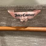 Juicy Couture  beige long sleeve size medium Photo 2