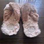 Anthropologie  Lexie Slippers Tan/light pink Plush Faux Fur M/L Photo 2