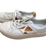UGG  Womens White Brown Leopard Print Sneakers shoes Size 6 SKU8138 Photo 3