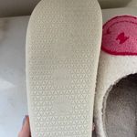 Smiley Face Slippers Pink Size 7 Photo 1