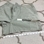 American Eagle  Outfitters 90’s boyfriend short Cargo Shorts Relaxed Fit, Size 18 Photo 5